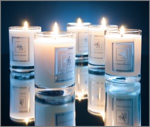 scented-wedding-reception-candles